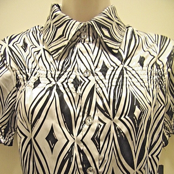 Rampage Silky Smooth Sexy Top Blouse - Picture 3 of 4